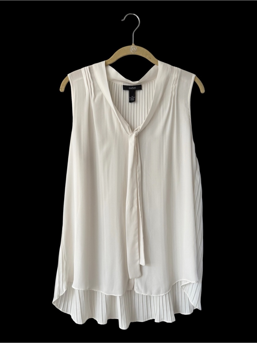 Alfani Pleated-Back Sleeveless Tie-Neck Blouse Size 14 Size Large XL White Ivory